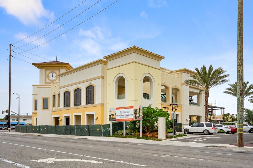 More Photos Of 10000 Bolsa Ave, Westminster Unknown For Lease