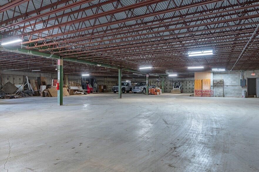 More Photos Of 1240 Stanley Ave, Dayton Warehouse For Sale