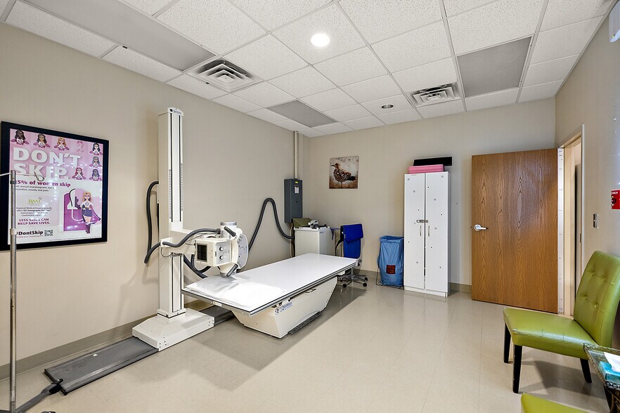 More Photos Of 1794 N Lapeer Rd, Lapeer Medical For Sale