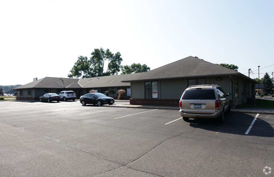 More Photos Of 6230 Highway 65 NE, Fridley Office For Lease