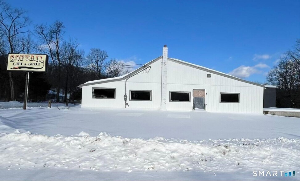 Primary Photo Of 980 New Haven Rd, Durham Restaurant For Sale