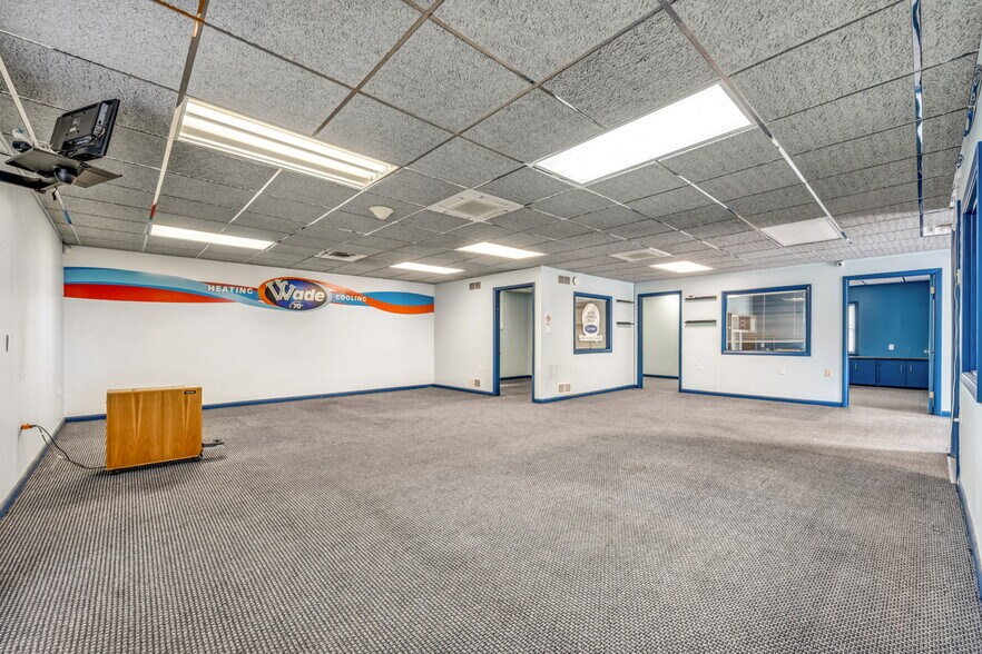 More Photos Of 203 Hershinger Rd, Coraopolis Office For Sale