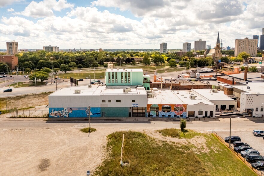 Primary Photo Of 2000 Division St, Detroit Warehouse For Sale
