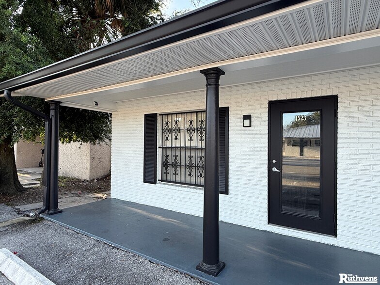 More Photos Of 1517-1523 Commercial Park Dr, Lakeland Medical For Lease