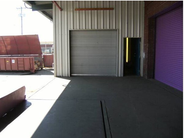 More Photos Of 5015-5025 Colorado Ave S, Seattle Warehouse For Lease