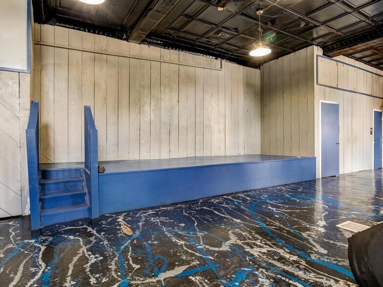 More Photos Of 800 Franklin Ave, Aliquippa Restaurant For Sale