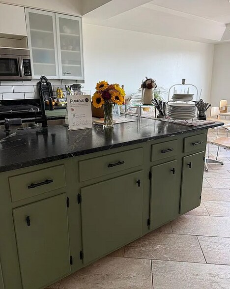 More Photos Of 236 Pinecrest Rd, Woodland Park Hospitality For Sale