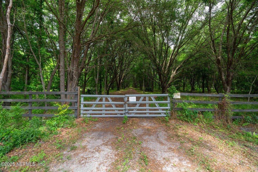 More Photos Of 8549 Acree Rd, Jacksonville Land For Sale