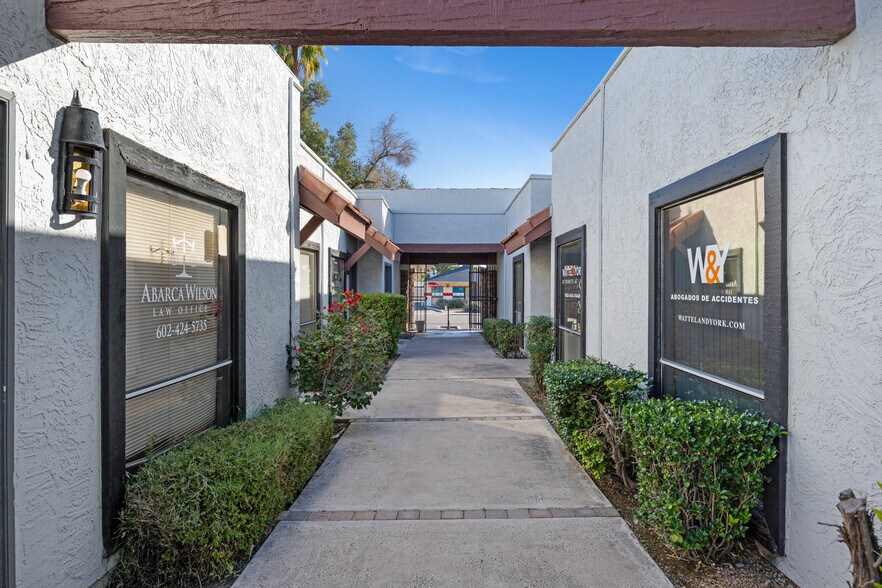 More Photos Of 2942 N 24th St, Phoenix Office For Sale
