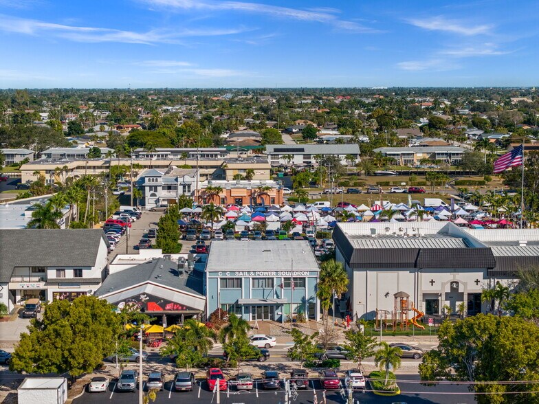 More Photos Of 917 SE 47th Ter, Cape Coral Restaurant For Sale