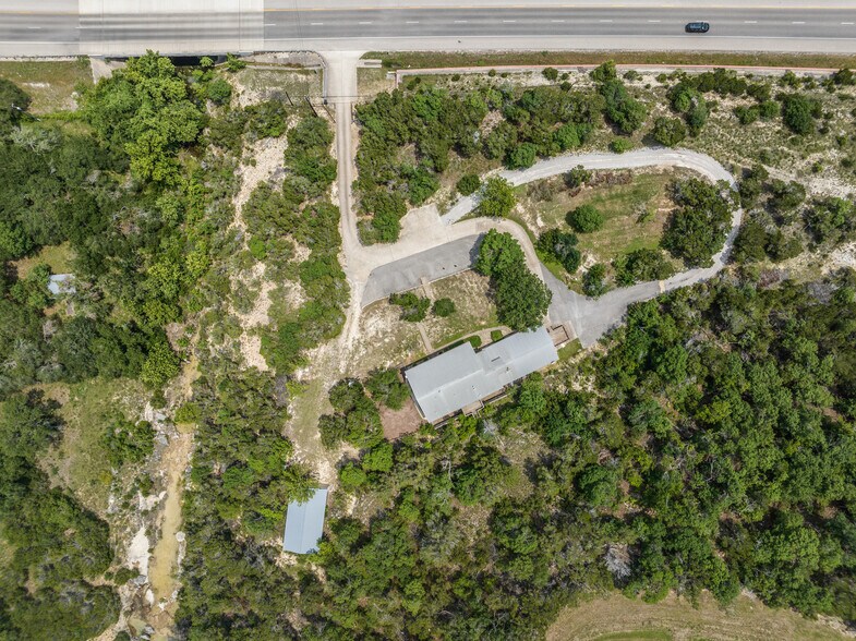 More Photos Of 19019 TX-71, Spicewood Office Residential For Lease