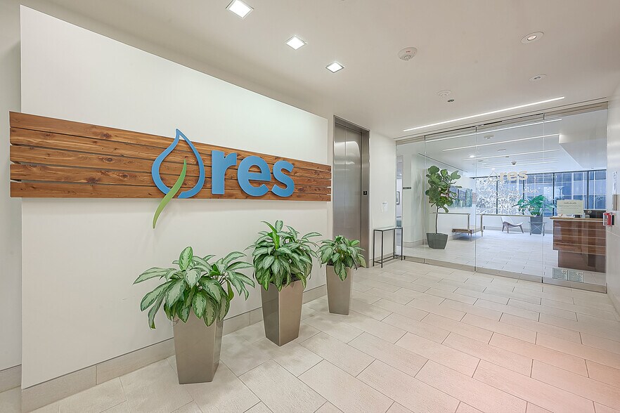 More Photos Of 6575 West Loop South, Bellaire Office For Lease