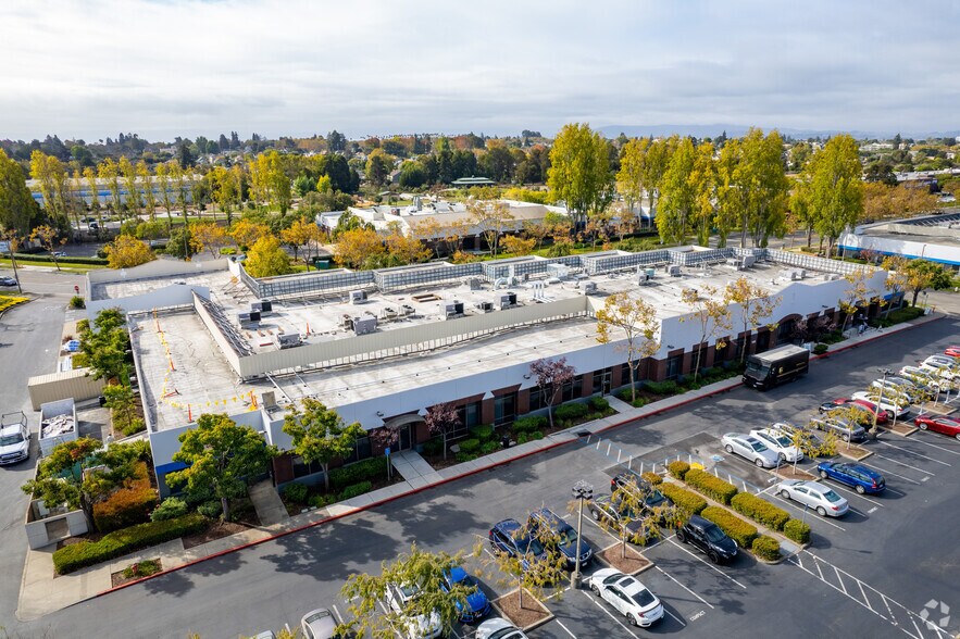 More Photos Of 300 Wind River Way, Alameda Unknown For Lease