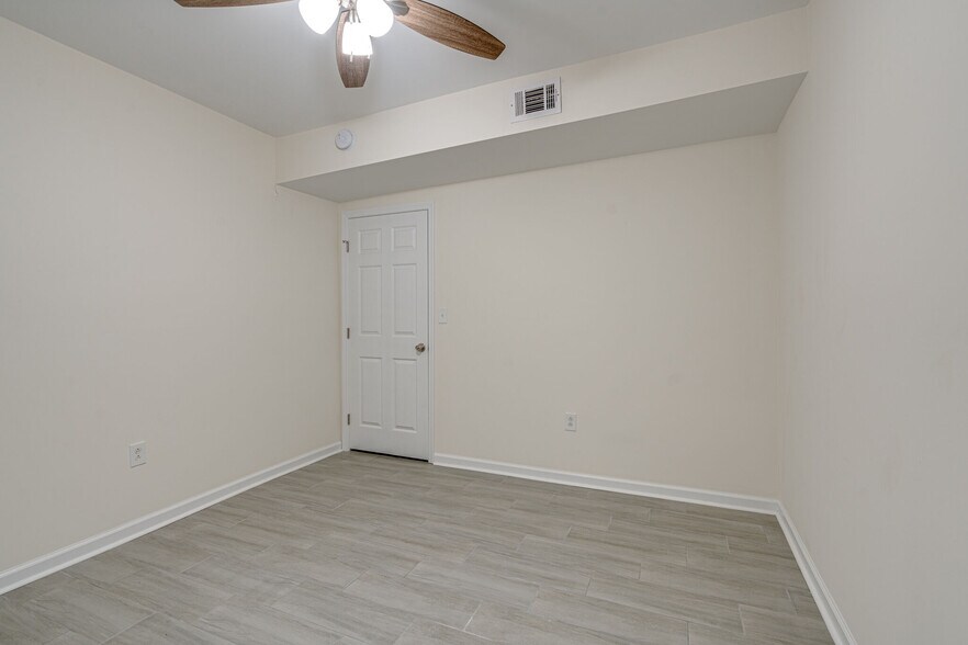 More Photos Of 501 Cedarmont Dr, Antioch Apartments For Sale