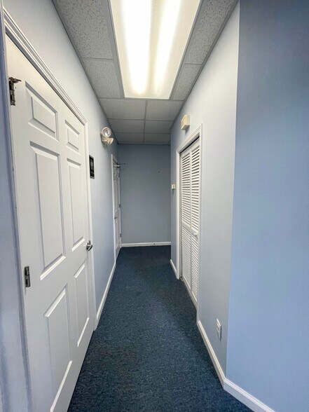 More Photos Of 13119 Professional Dr, Jacksonville Medical For Lease