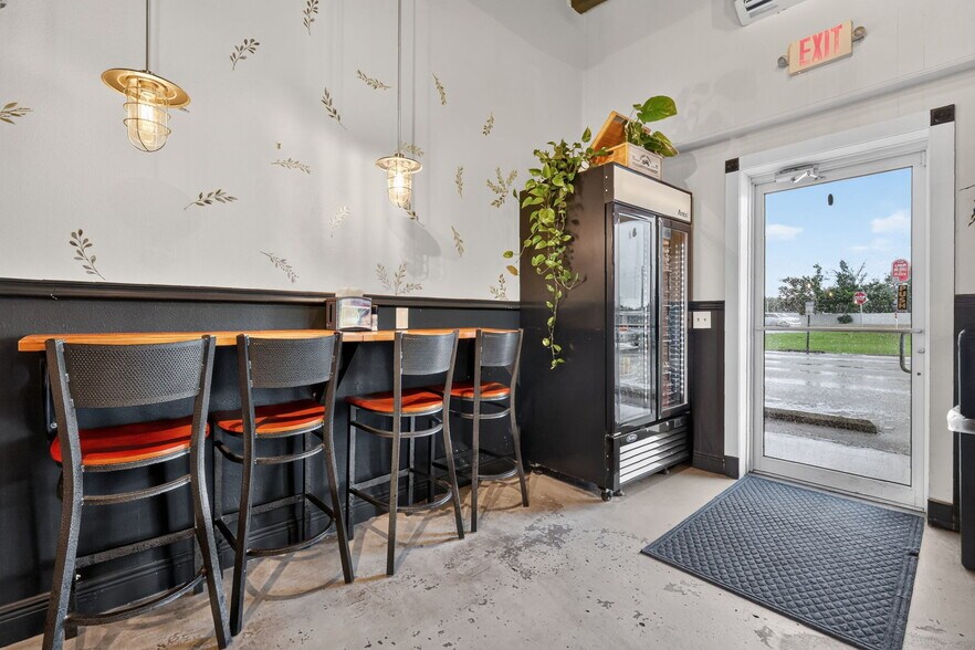 More Photos Of 3319 13th St, Saint Cloud Warehouse For Sale