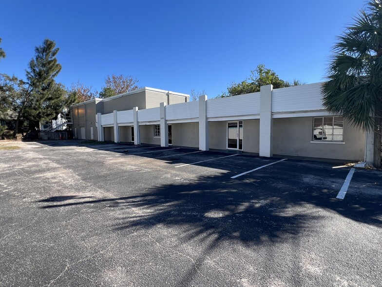 Primary Photo Of 14377 US Highway 19 N, Clearwater Warehouse For Sale