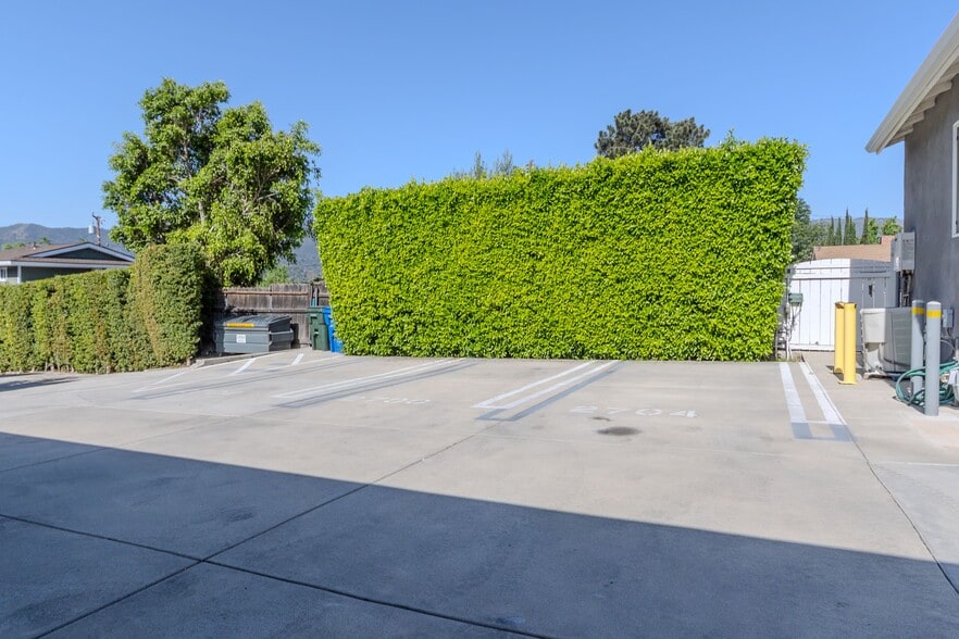 More Photos Of 2700 Prospect Ave, La Crescenta Apartments For Sale