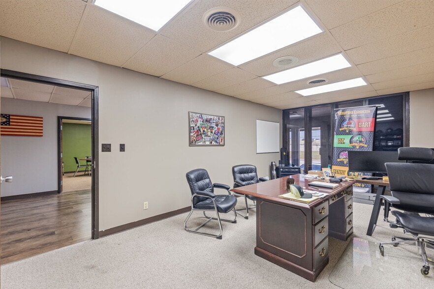 More Photos Of 6580 E Skelly Dr, Tulsa Manufacturing For Sale