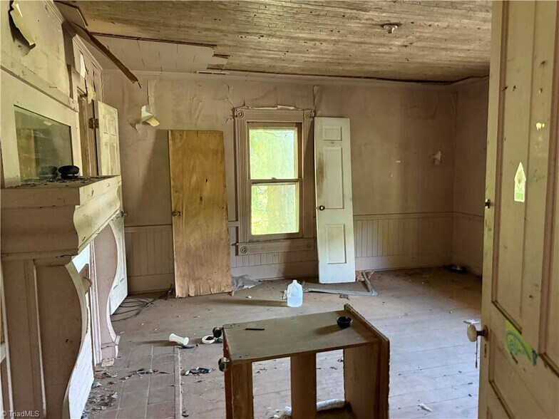 More Photos Of 607 Kirby Rd, King Land For Sale