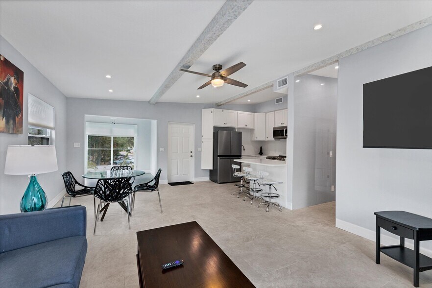 More Photos Of 1236 13th St, Sarasota Apartments For Sale