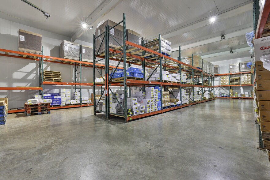 More Photos Of 800 Salinas Rd, San Juan Bautista Distribution For Lease
