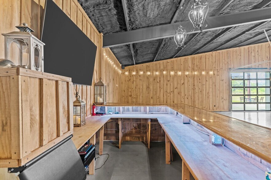 More Photos Of 11179 County Road 1, Enterprise Flex For Sale