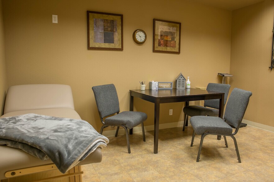 More Photos Of 1970 SE 14th Ave, Albany Medical For Lease