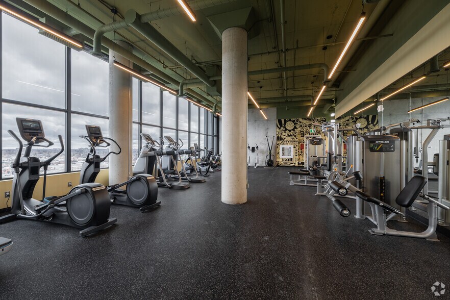 More Photos Of 2140 Baseline, Ottawa Apartments For Lease