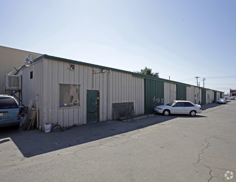 More Photos Of 2552 Albatross Way, Sacramento Warehouse For Lease