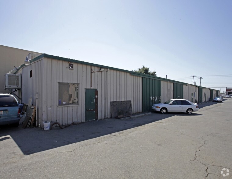 More Photos Of 2552 Albatross Way, Sacramento Warehouse For Lease