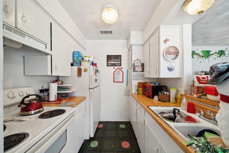 More Photos Of 2621-2625 Webb Chapel Ext, Dallas Apartments For Sale