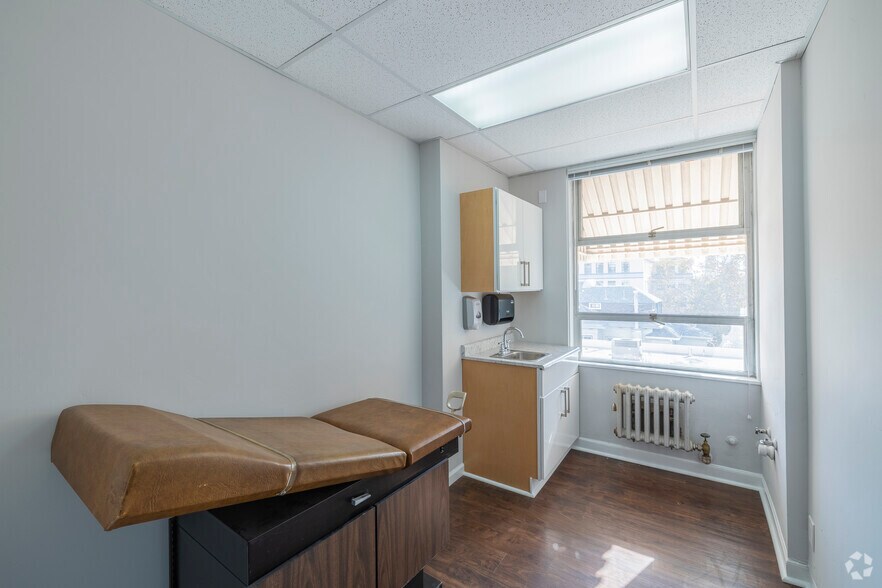 More Photos Of 411 30th St, Oakland Medical For Lease