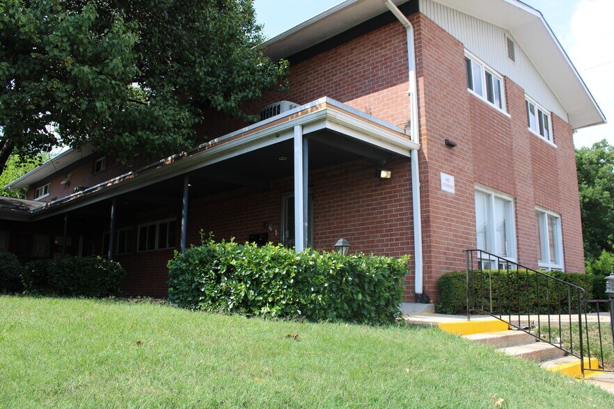 More Photos Of 4000 W Northern Pky, Baltimore Office For Sale