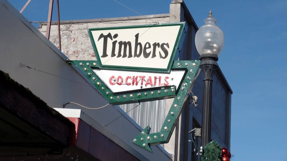 Primary Photo Of 181 S Main St, Toledo Storefront For Sale