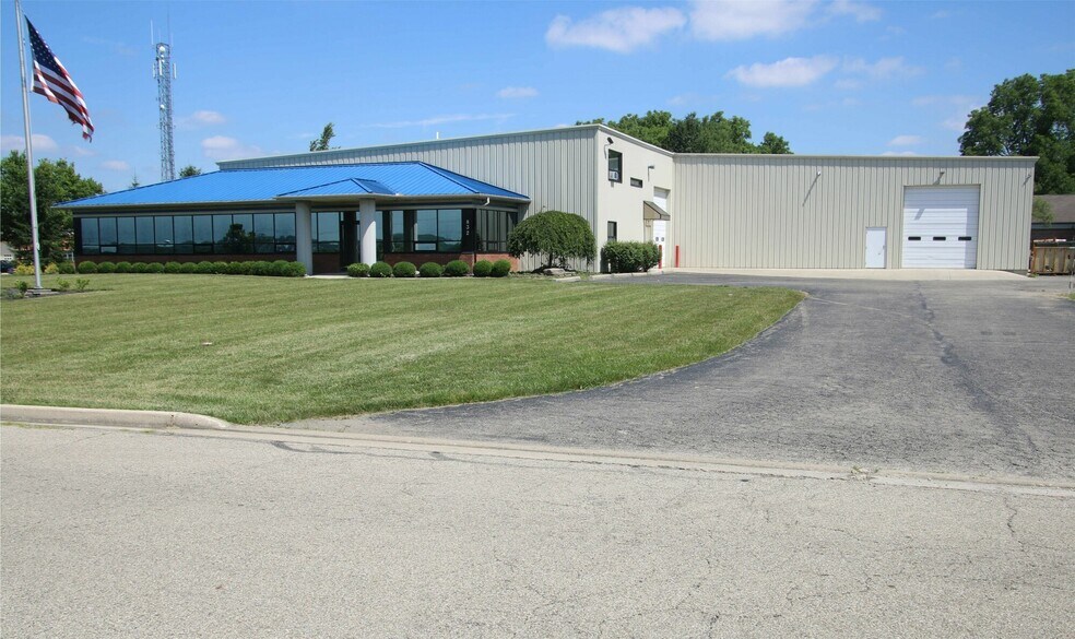 More Photos Of 832 Space Dr, Dayton Warehouse For Lease