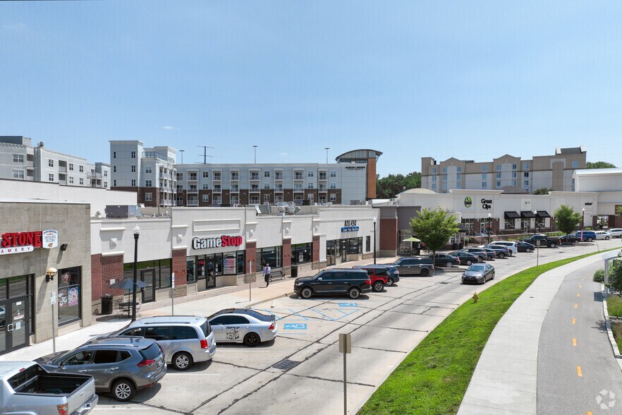 More Photos Of 320 E State St, West Lafayette Storefront Retail Office For Lease
