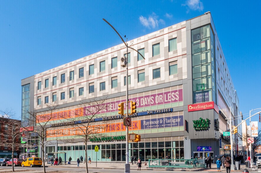 More Photos Of 100-112 W 125th St, New York General Retail For Lease