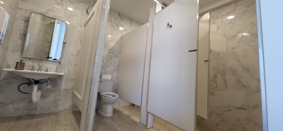 More Photos Of 1808 Front St, Slidell Office For Sale