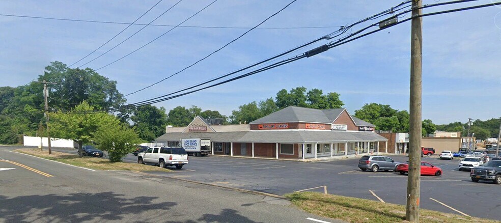 More Photos Of 400 Hawkins Ave, Lake Ronkonkoma General Retail For Sale