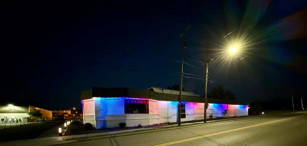 More Photos Of 969 Dixie Hwy, Rossford General Retail For Sale