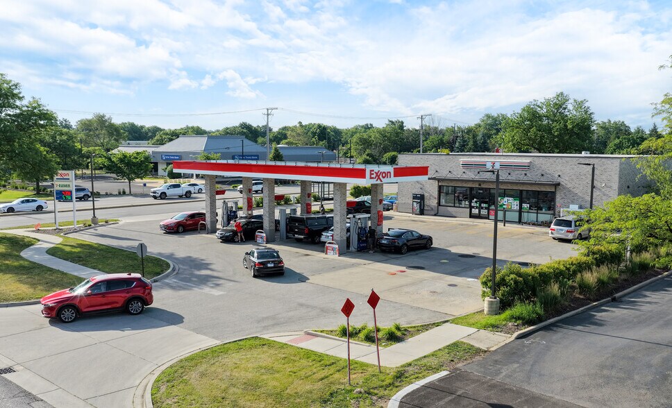 Primary Photo Of 7500 Janes Ave, Woodridge Freestanding For Sale