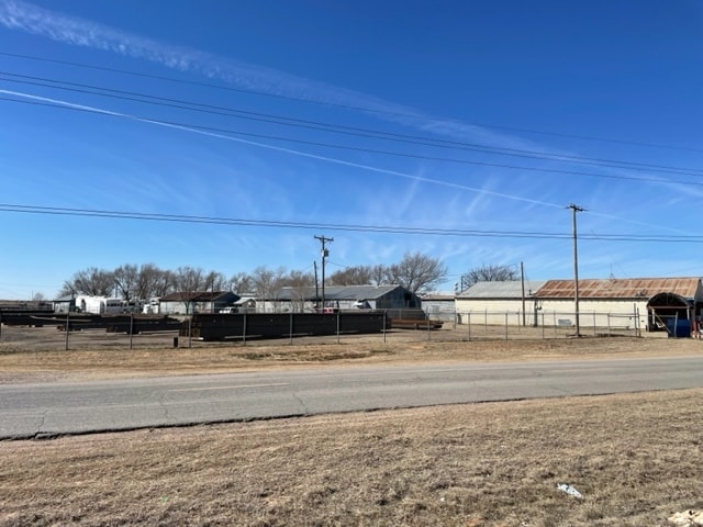 More Photos Of 5013 Clovis Hwy, Lubbock Warehouse For Sale