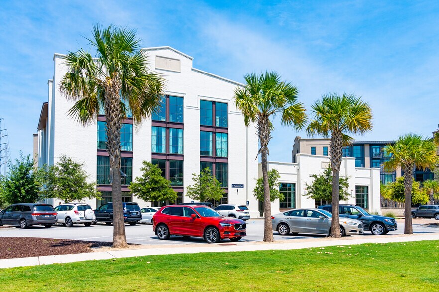 More Photos Of 20 Romney St, Charleston Apartments For Lease