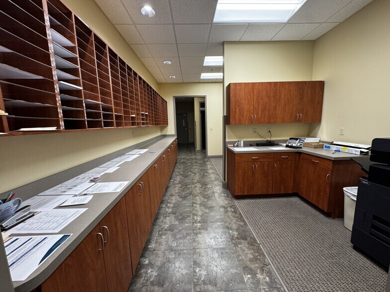 More Photos Of 12290 Crystal Commerce Loop, Fort Myers Flex For Lease