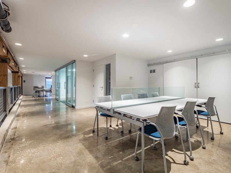 More Photos Of 1755 N Damen Ave, Chicago Office Residential For Lease