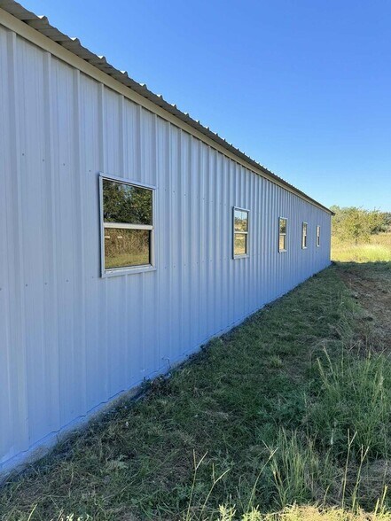 More Photos Of 4616 E Renfro St, Alvarado Warehouse For Sale