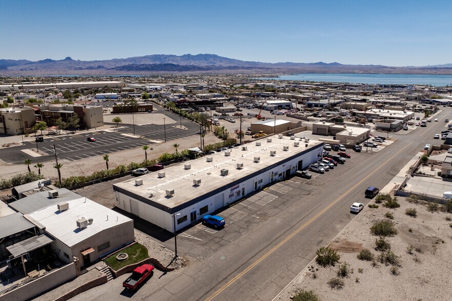 More Photos Of 1950 Commander Dr, Lake Havasu City General Retail For Sale