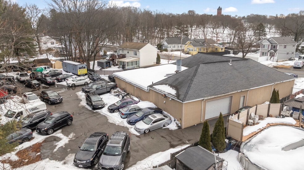 More Photos Of 20 Woodland St, Methuen Auto Repair For Sale