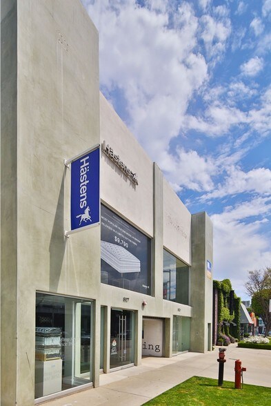 More Photos Of 8825-8827 Beverly Blvd, West Hollywood General Retail For Sale